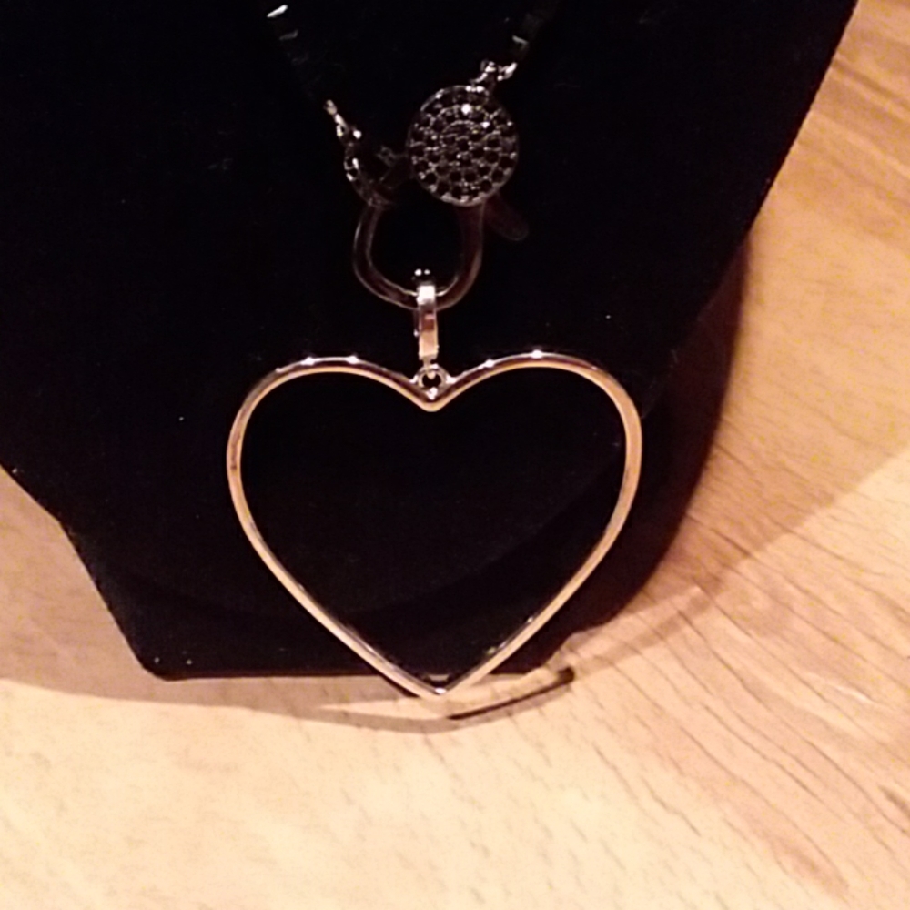 Heart necklace with beads